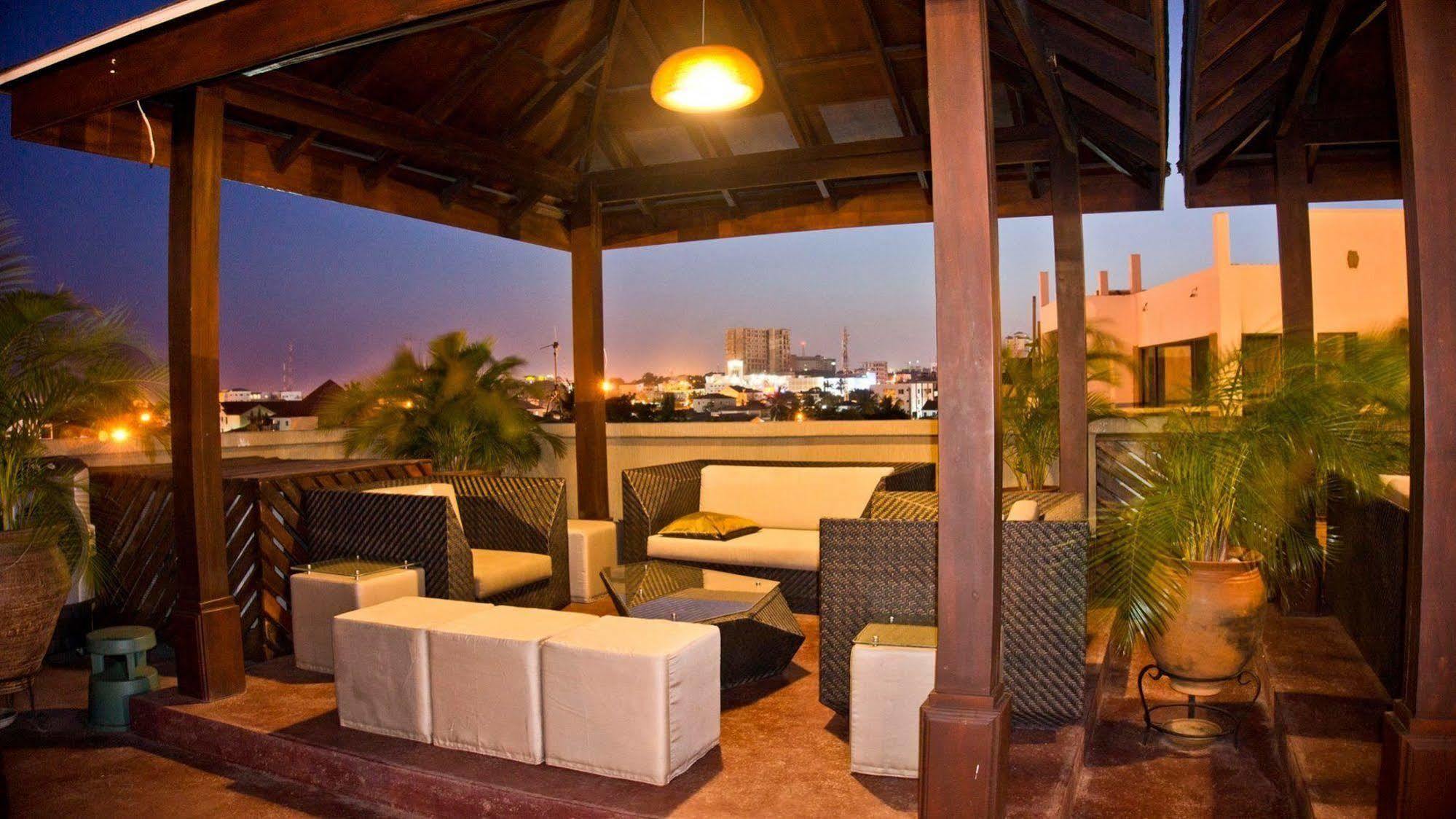 Tropical Enclave Hotel Akkra Exterior foto